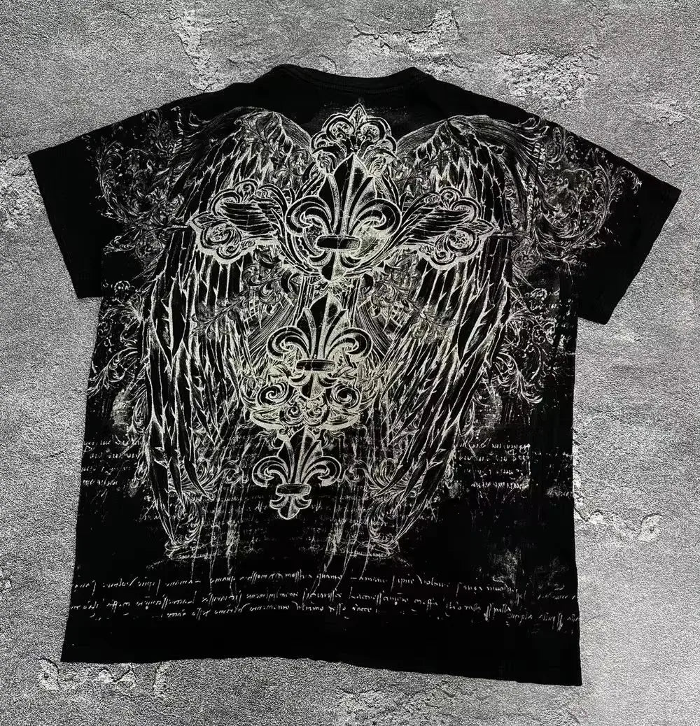 Affliction Gothic Script & Wing Print Tee, Exquisite Streetwear Graphic T - Shirt for Trendsetters