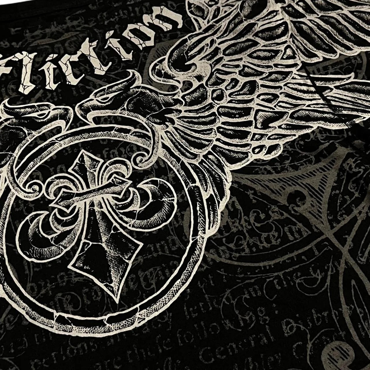 Affliction Gothic Script & Wing Print Tee, Exquisite Streetwear Graphic T - Shirt for Trendsetters