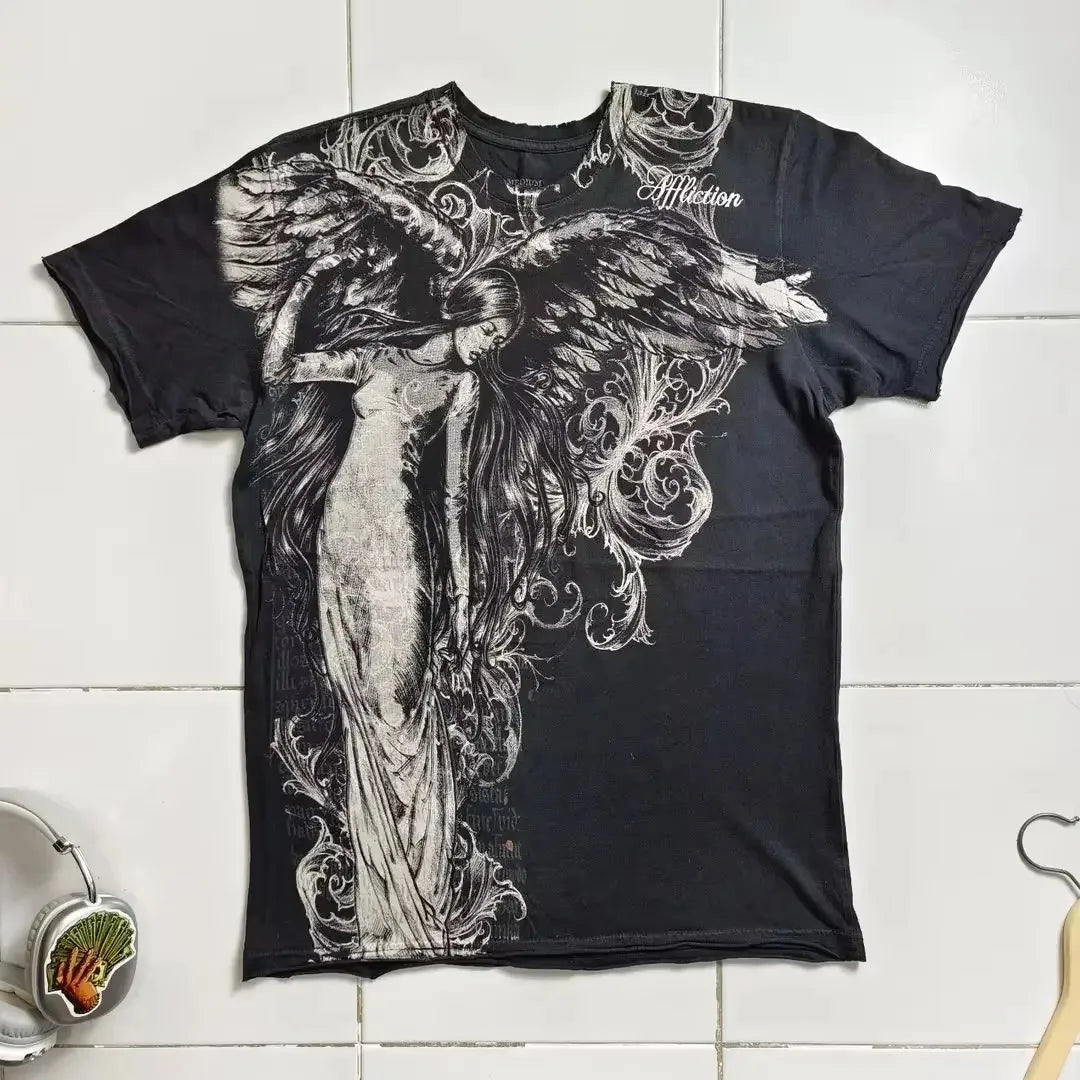 Affliction Gothic Script & Wing Print Tee, Exquisite Streetwear Graphic T - Shirt for Trendsetters