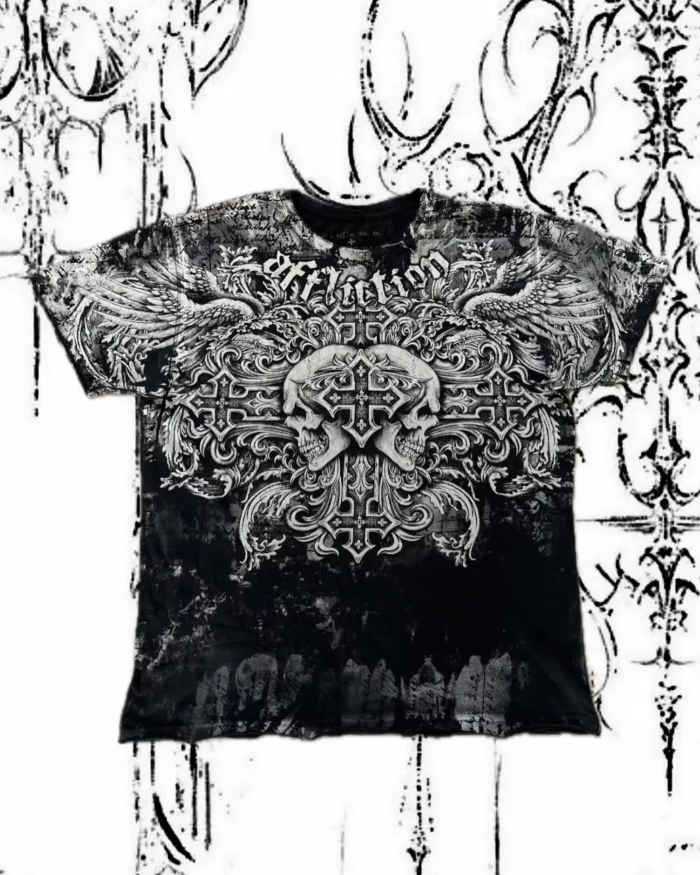 Affliction Gothic Script & Wing Print Tee, Exquisite Streetwear Graphic T - Shirt for Trendsetters